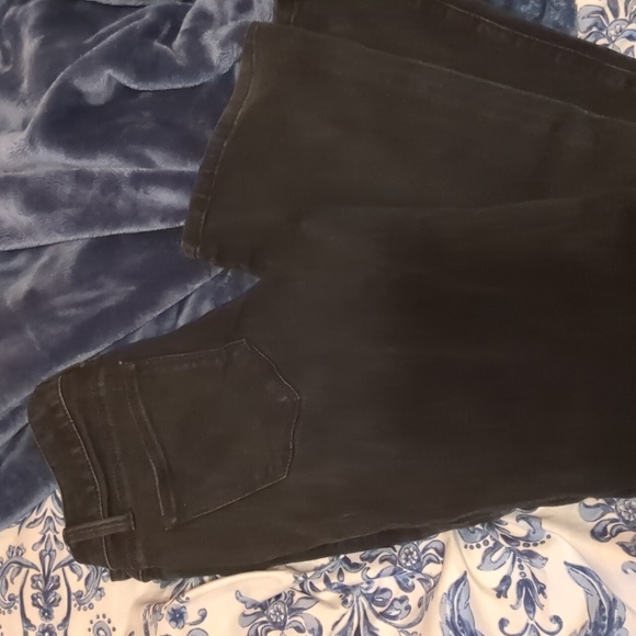 Jeans - Picture 3 of 4